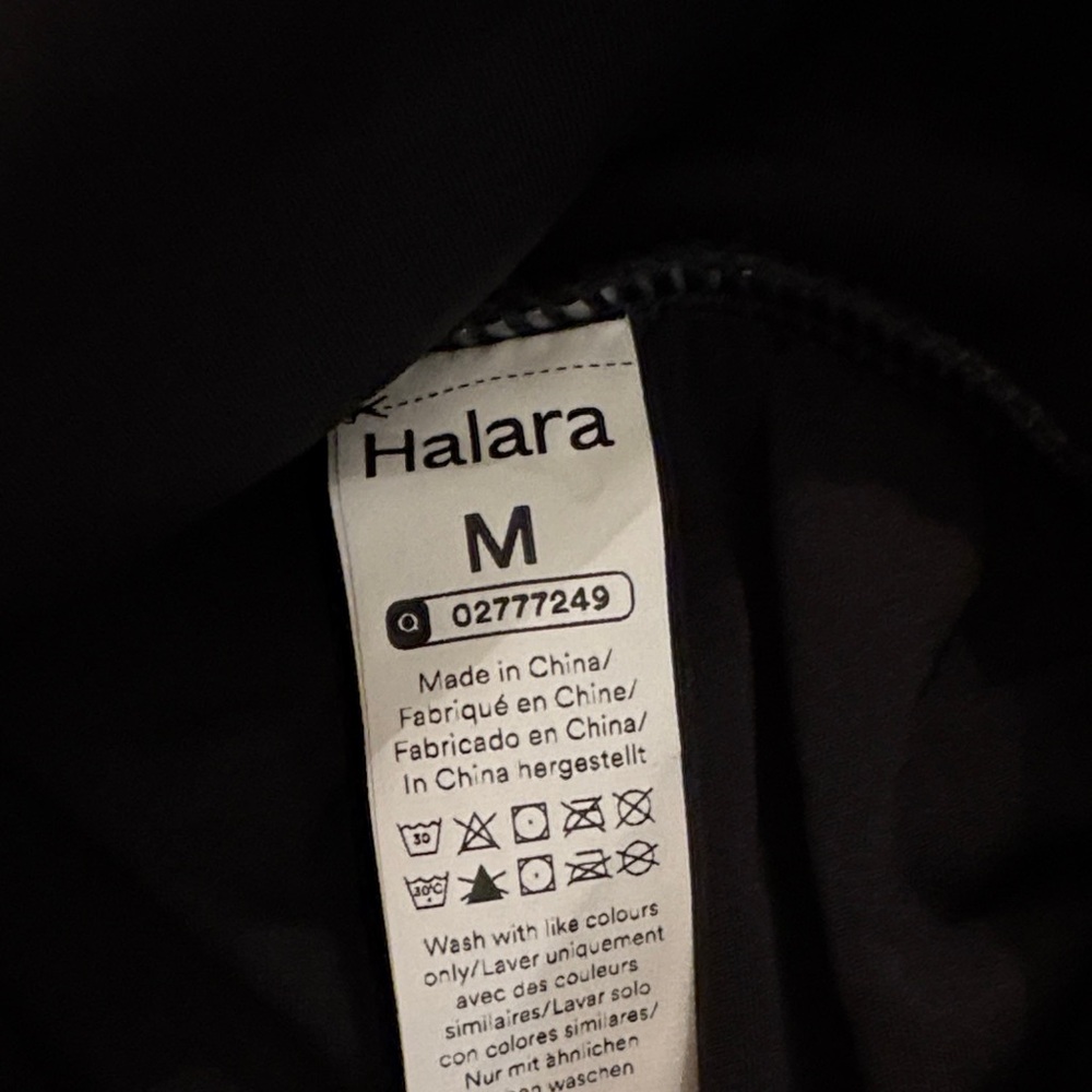 HALARA Black Wide-Leg High-Rise Shorts - Picture 2 of 12